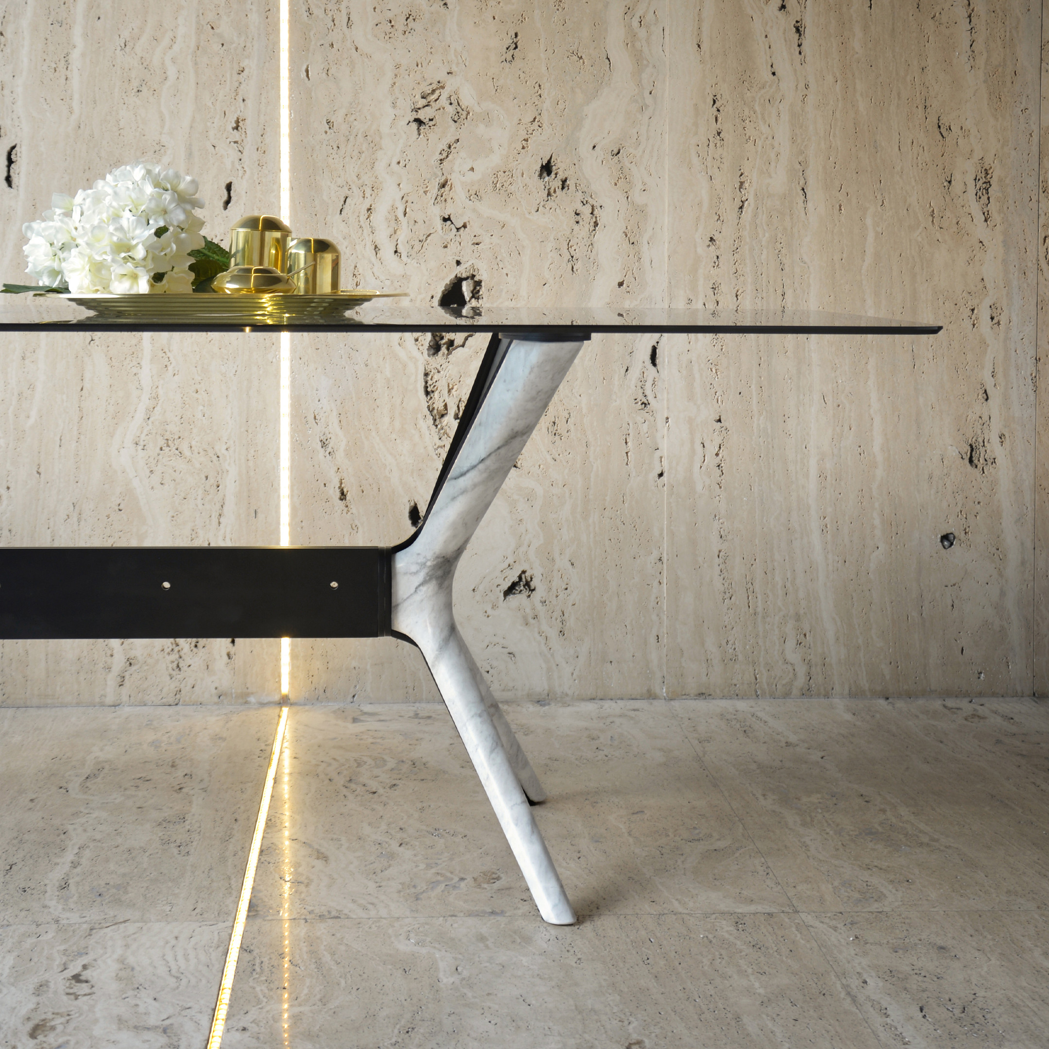 roots-dining-table-ochiro-marble-maami-home-detail-2-1554733740_Ori